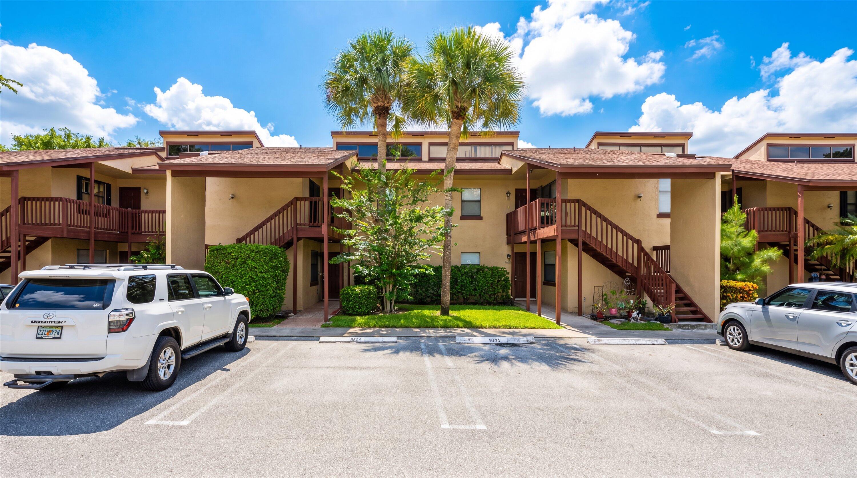 1303 Lakeview E