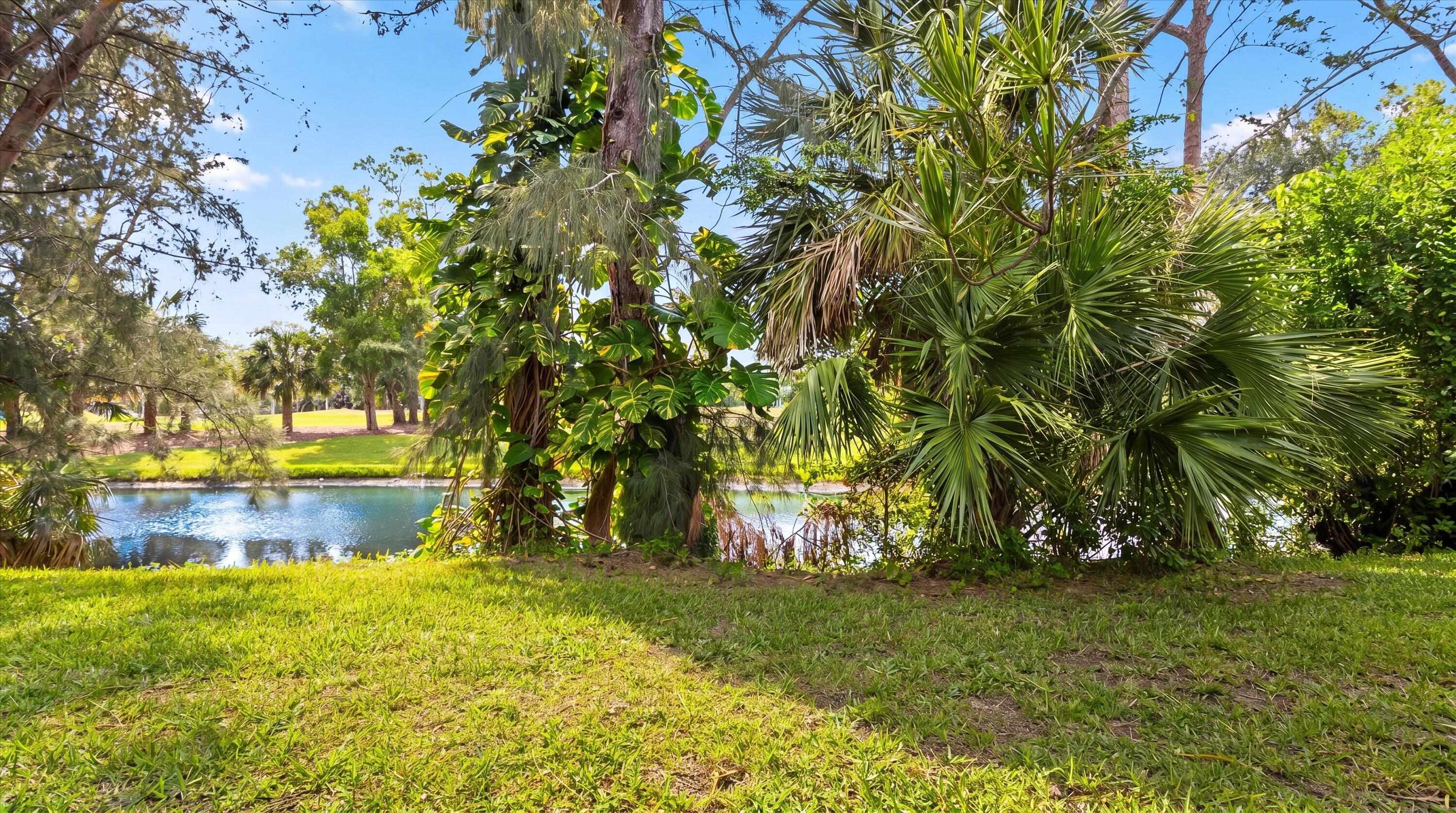 1303 Lakeview E
