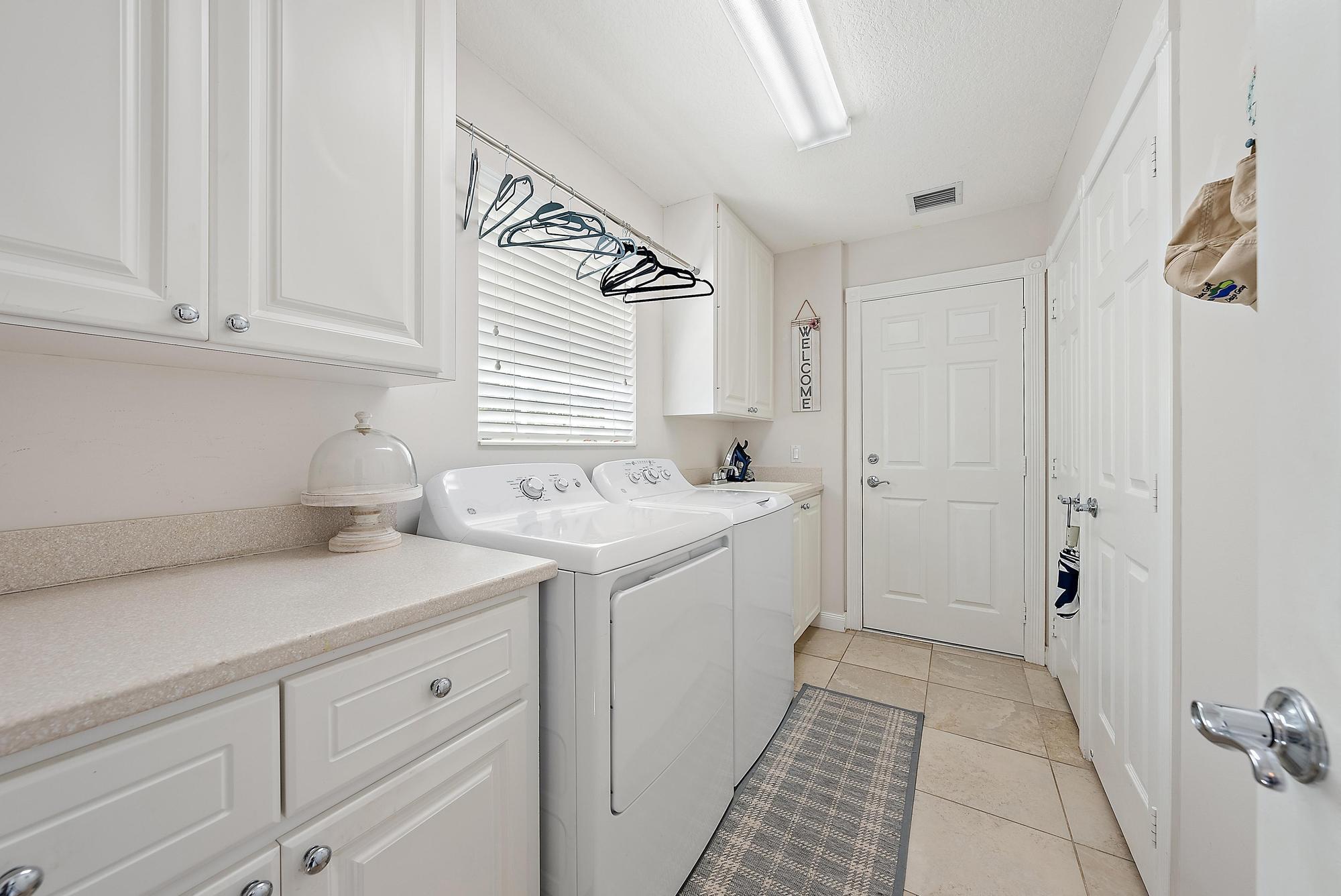 8229 Saint Johns Court