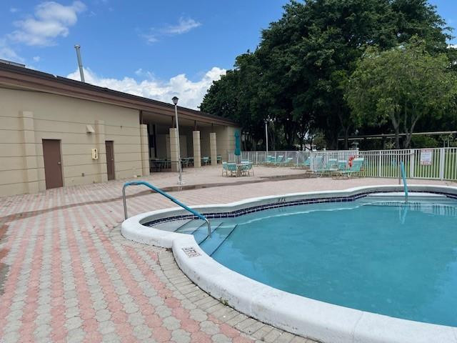 7300 NW 5th Place 105