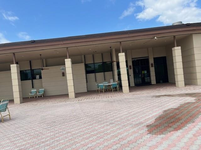 7300 NW 5th Place 105