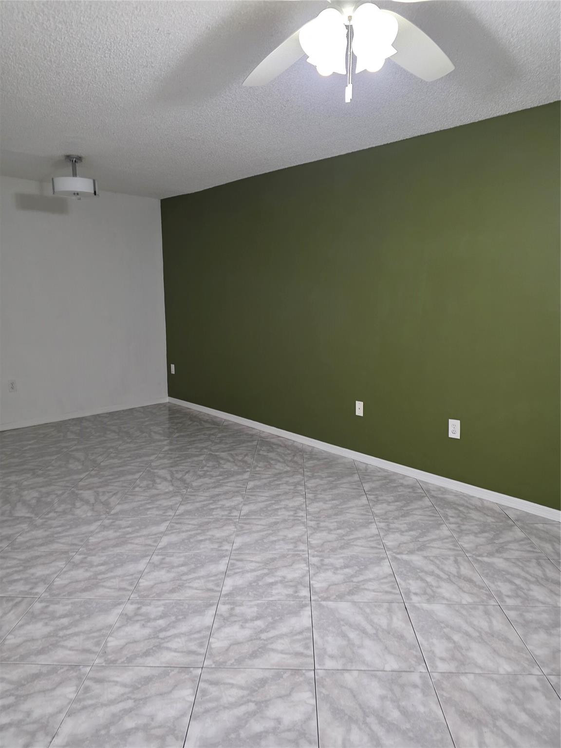 9470 Tangerine Place 208