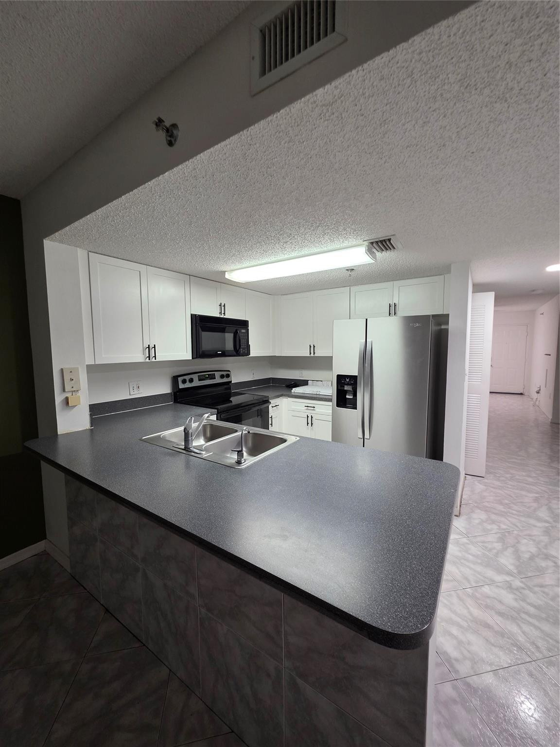9470 Tangerine Place 208