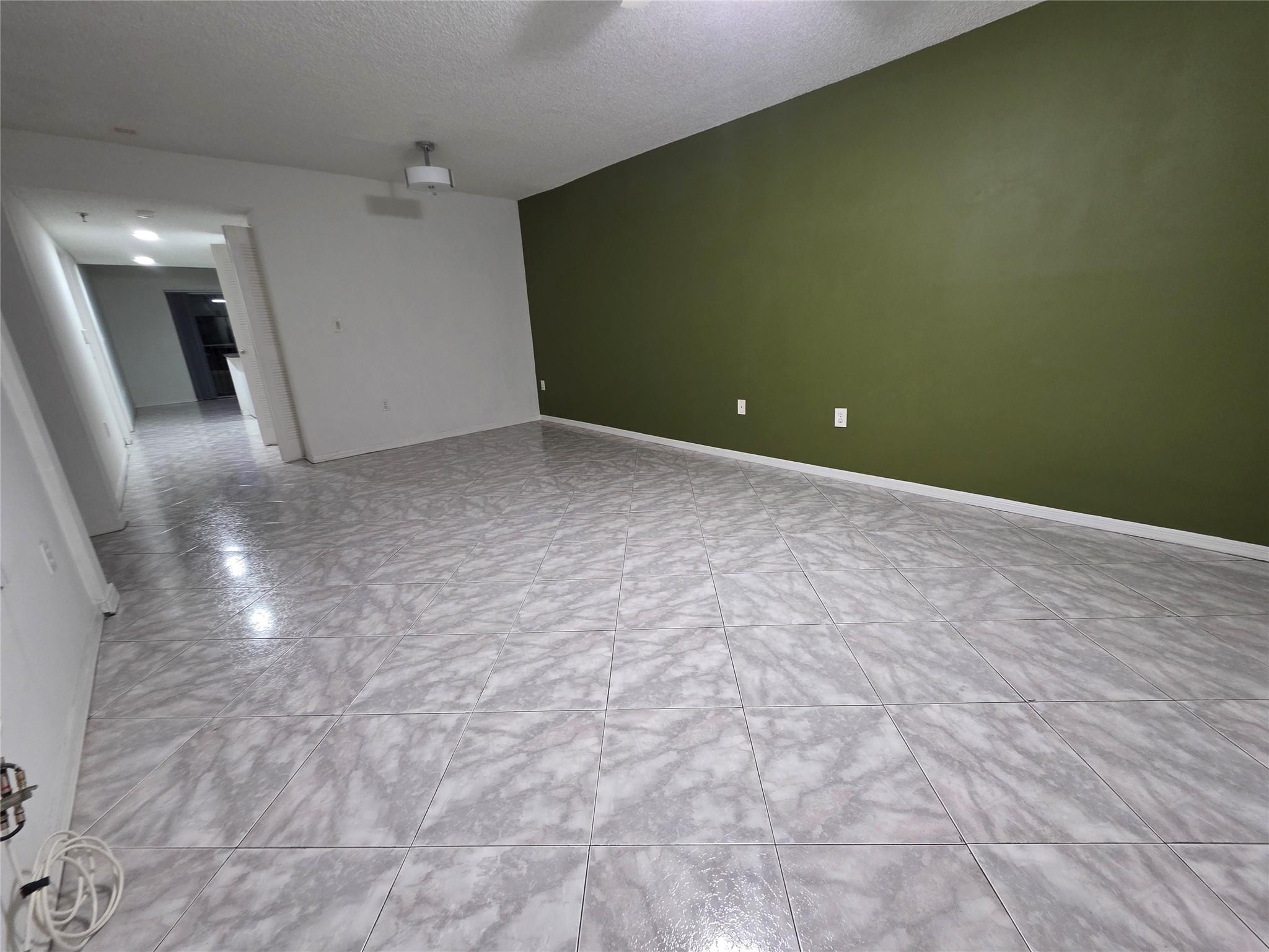 9470 Tangerine Place 208