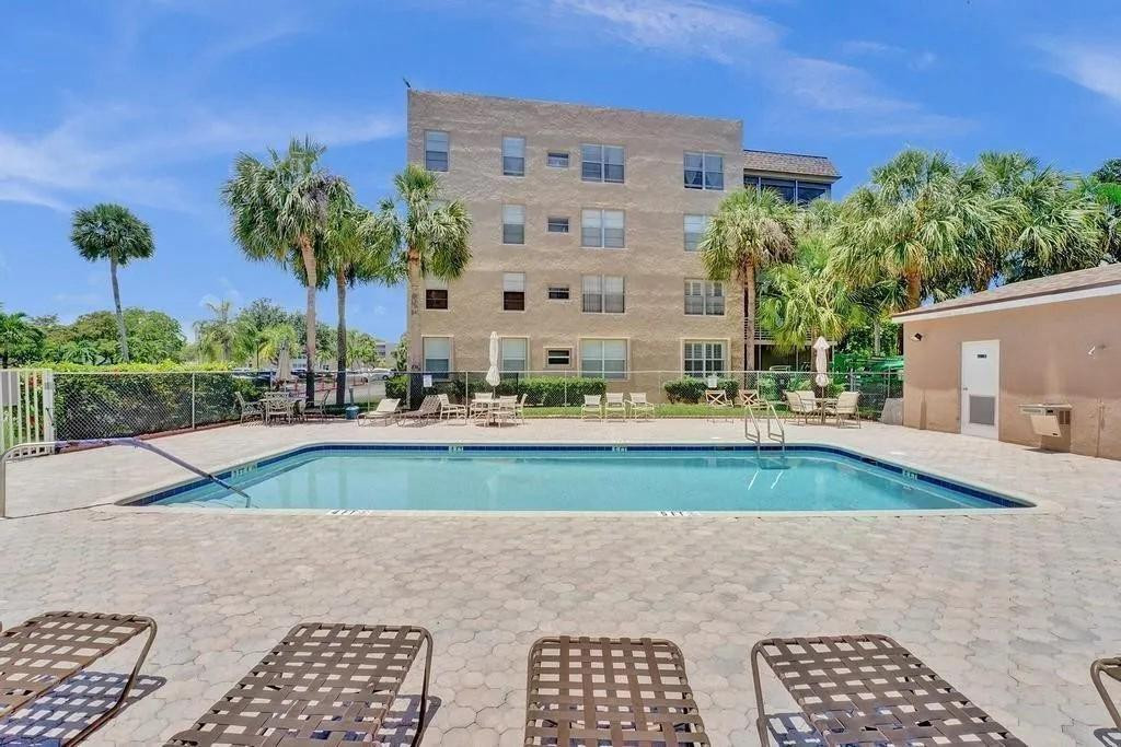 9470 Tangerine Place 208