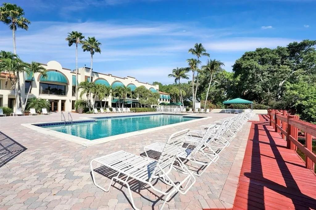 9470 Tangerine Place 208