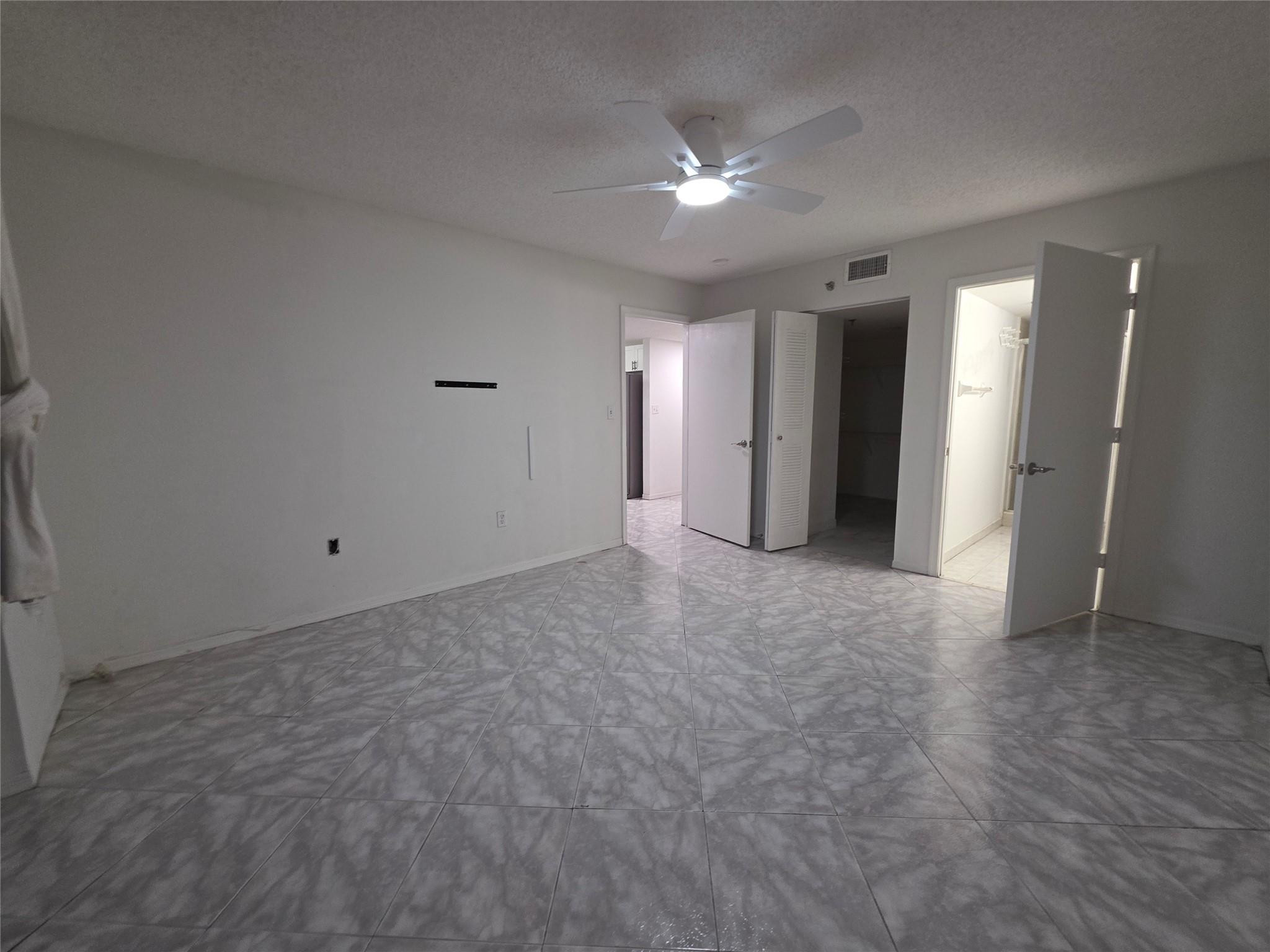 9470 Tangerine Place 208