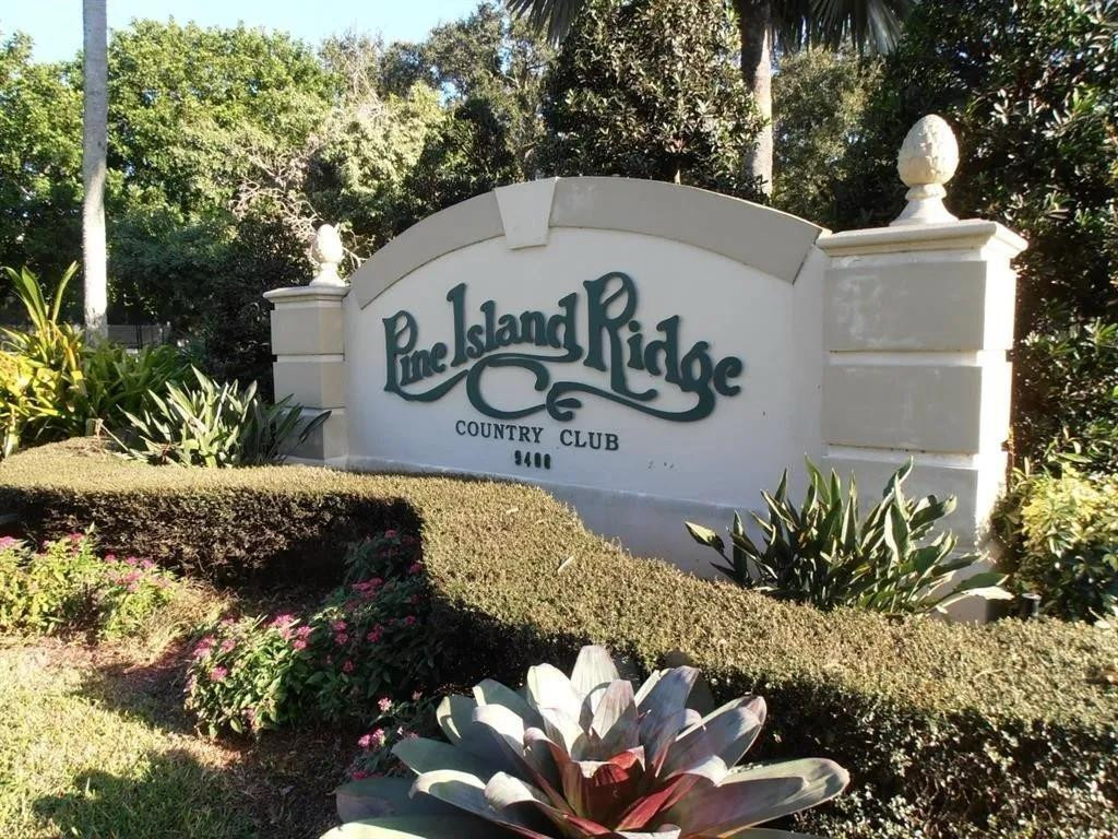 9470 Tangerine Place 208