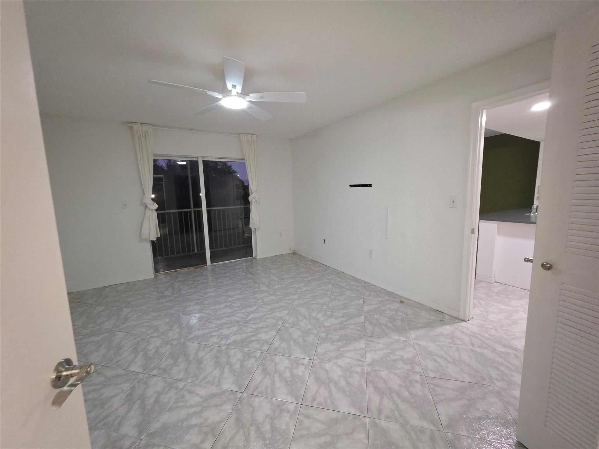 9470 Tangerine Place 208