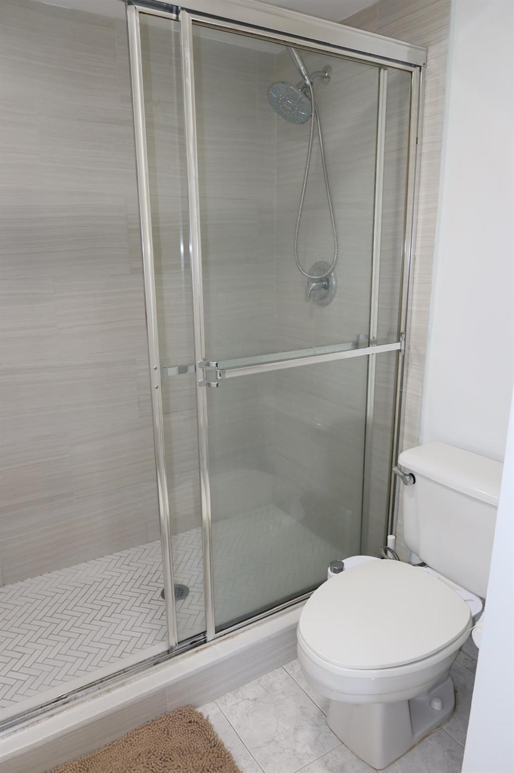 9470 Tangerine Place 208