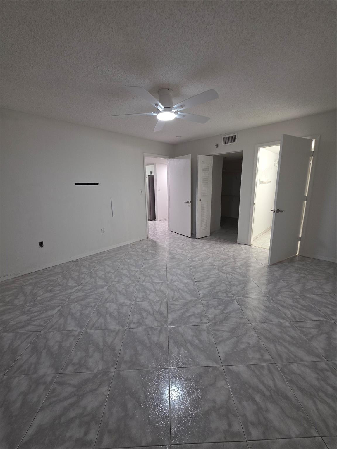 9470 Tangerine Place 208