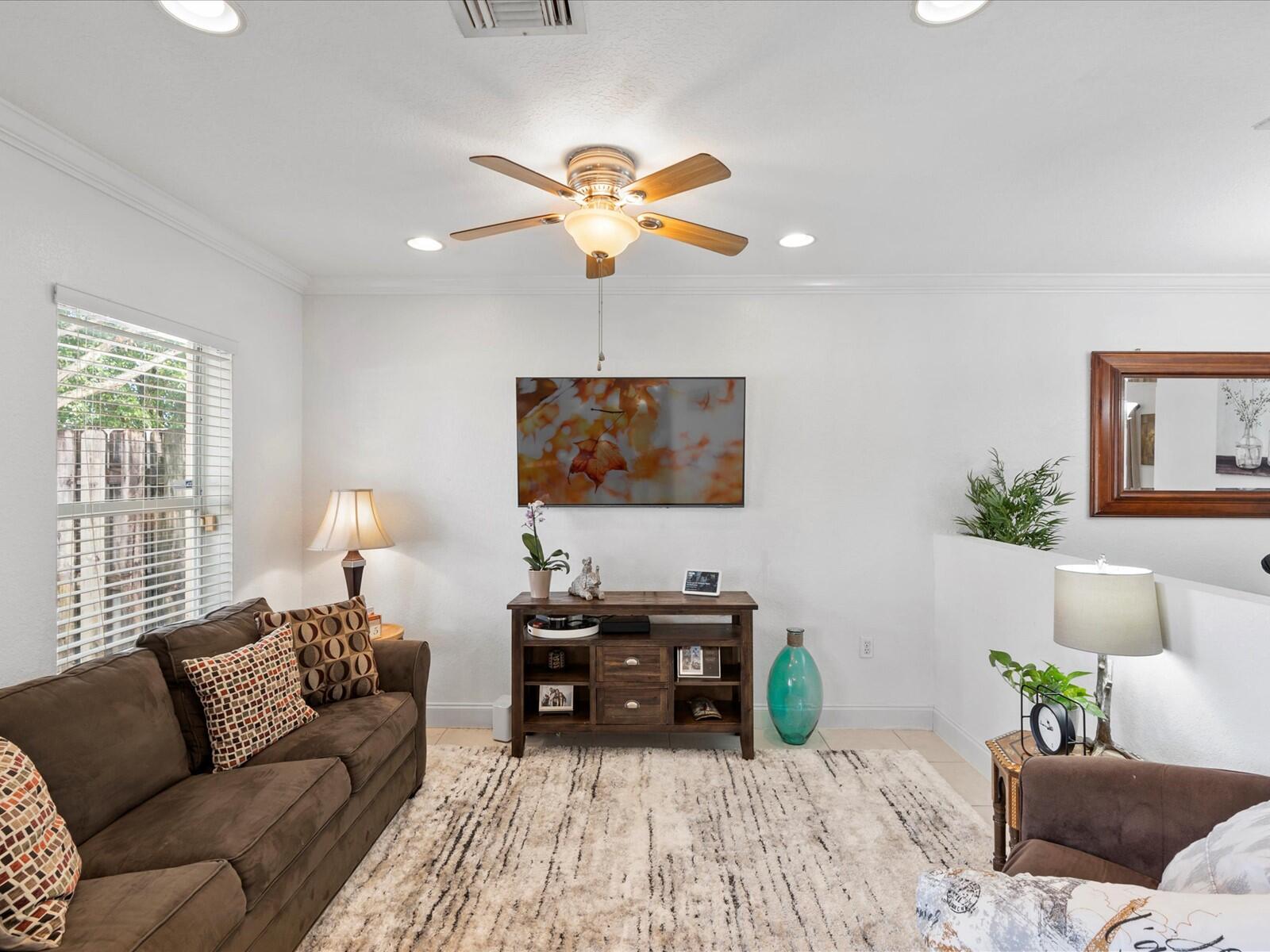 5343 NW 90th Avenue NW