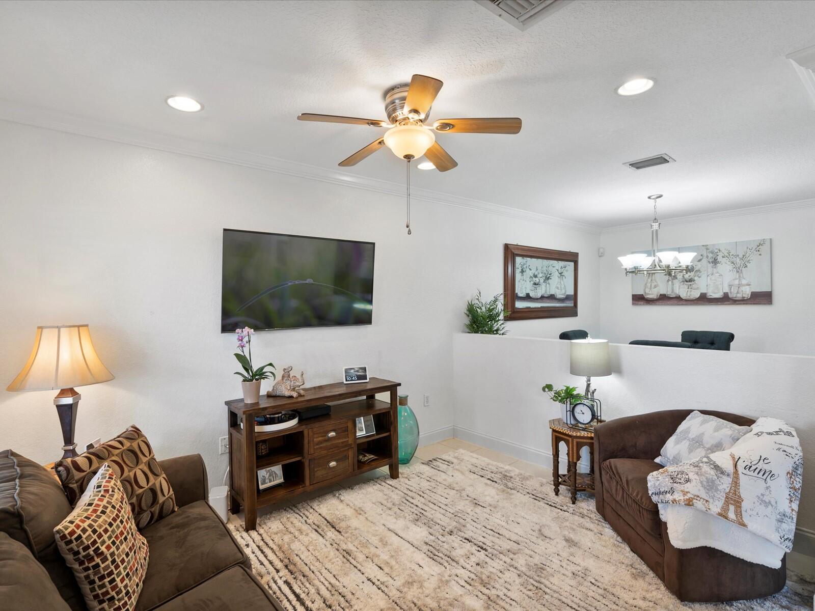 5343 NW 90th Avenue NW