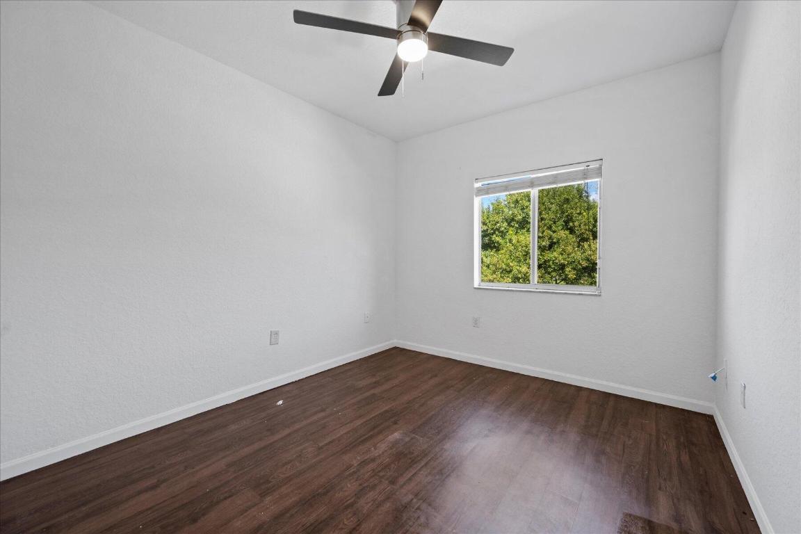 1049 Golden Lakes Boulevard Unit: 124