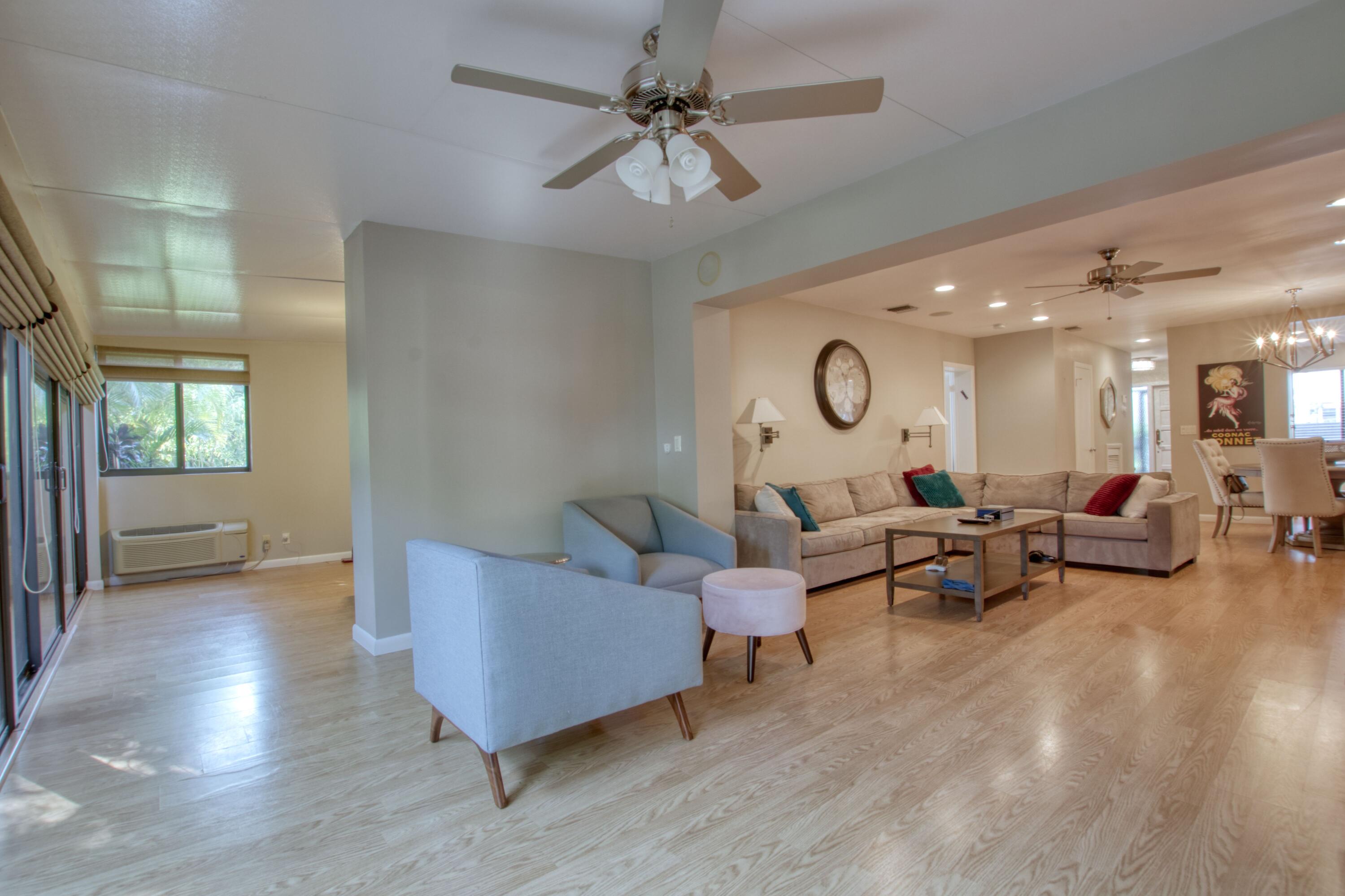 4314 Fountains Drive 4314