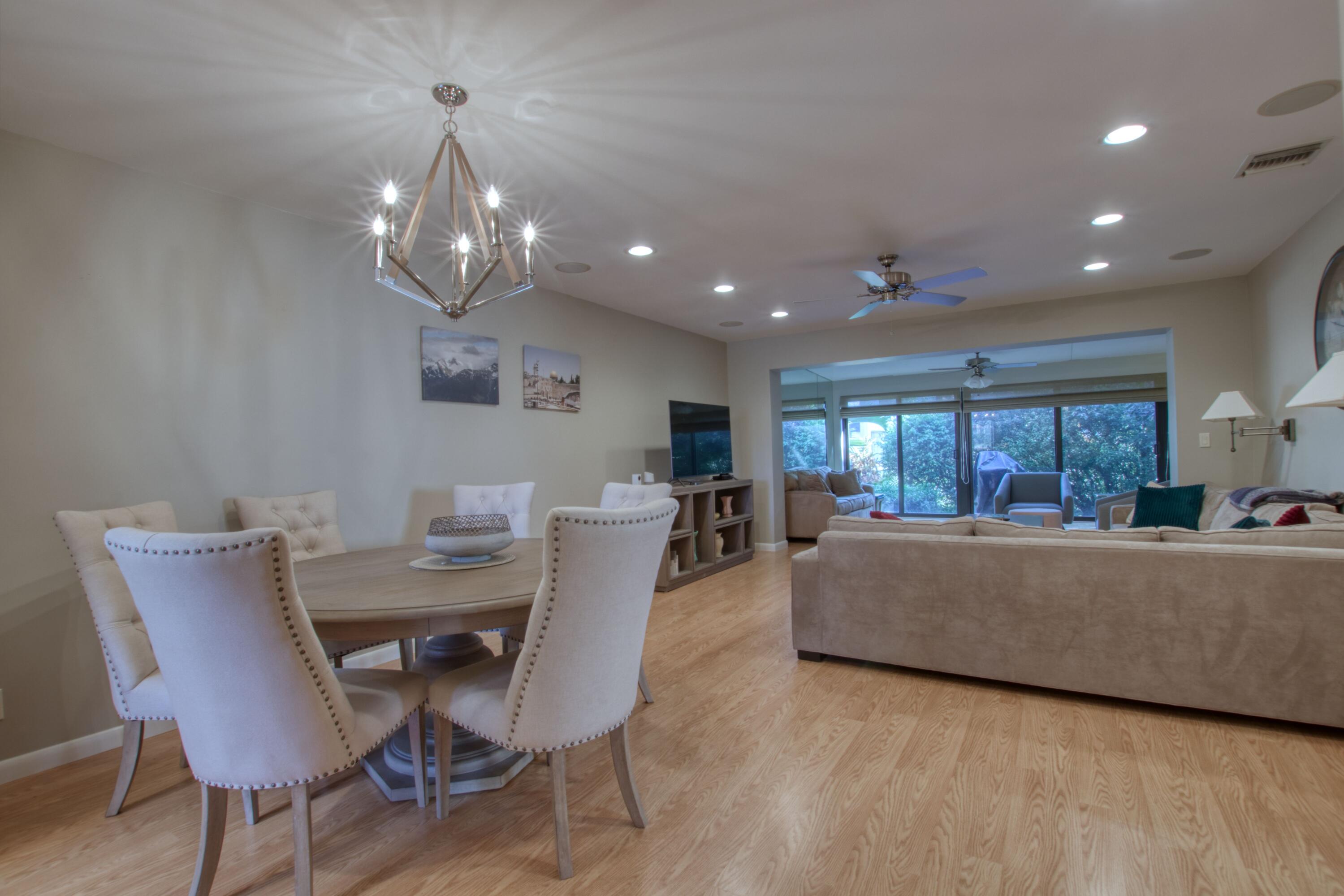 4314 Fountains Drive 4314