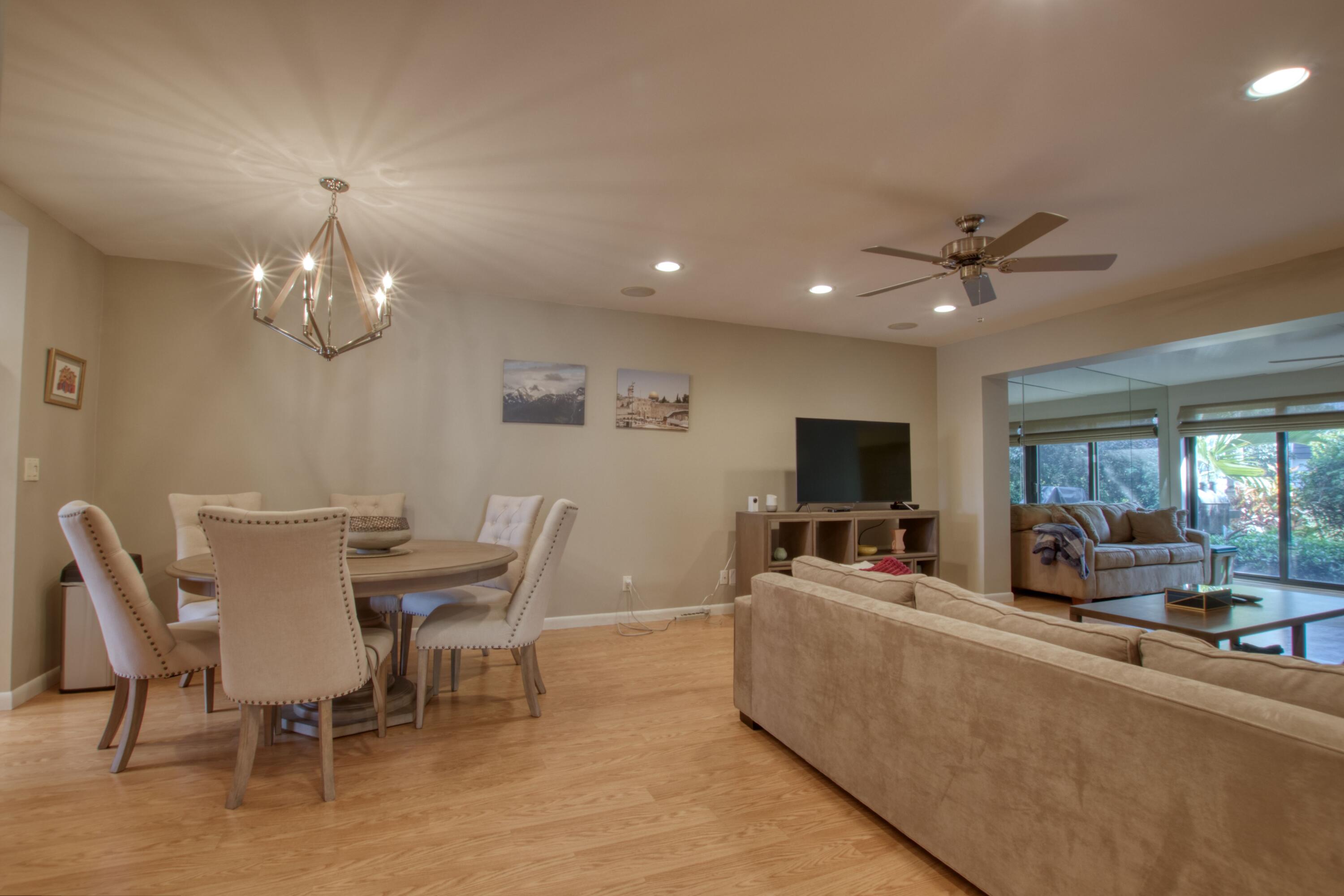 4314 Fountains Drive 4314