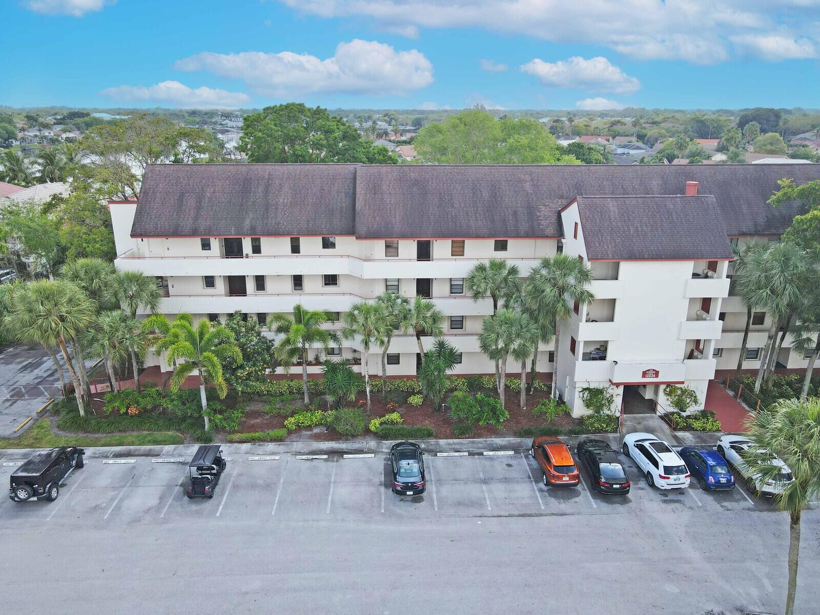 12524 Shoreline Drive 202