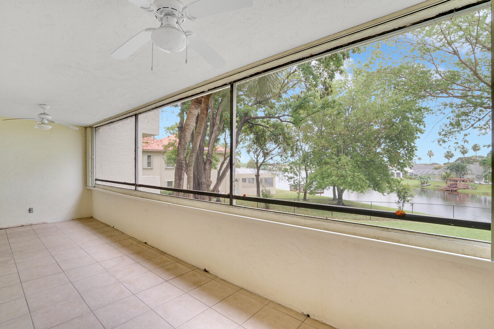 12524 Shoreline Drive 202