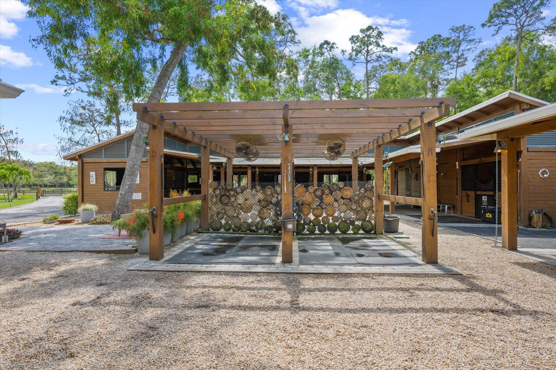 11459 Hawk Hollow
