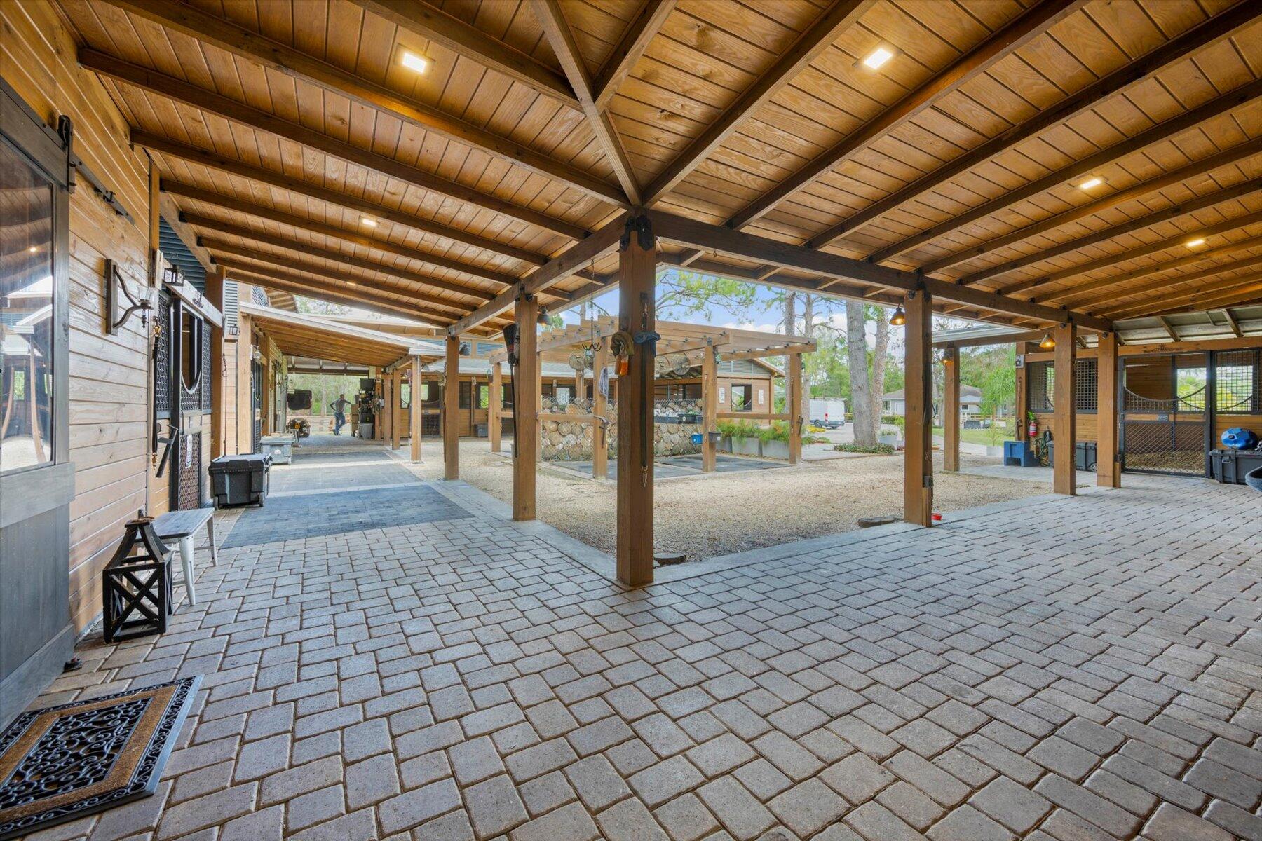 11459 Hawk Hollow
