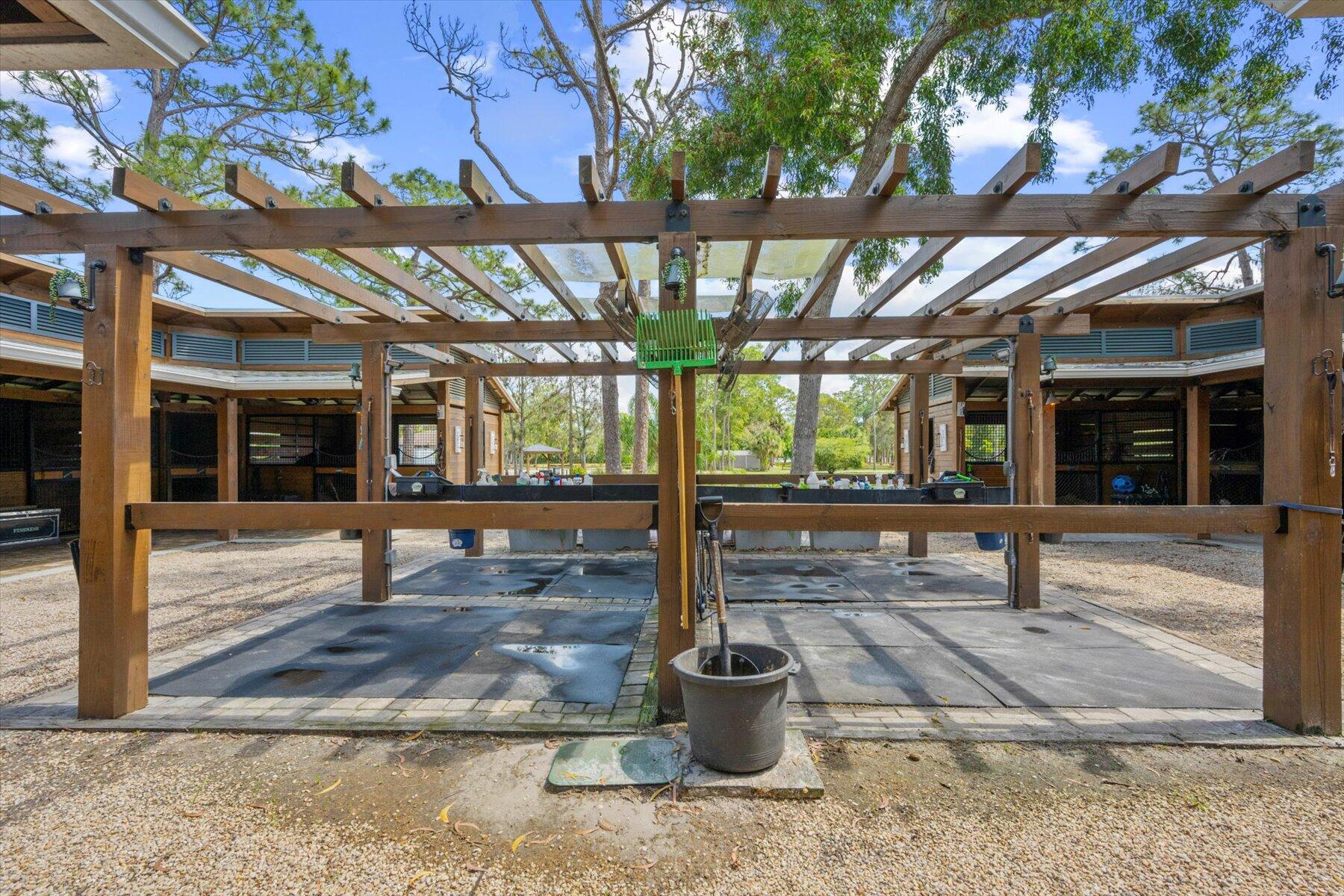 11459 Hawk Hollow