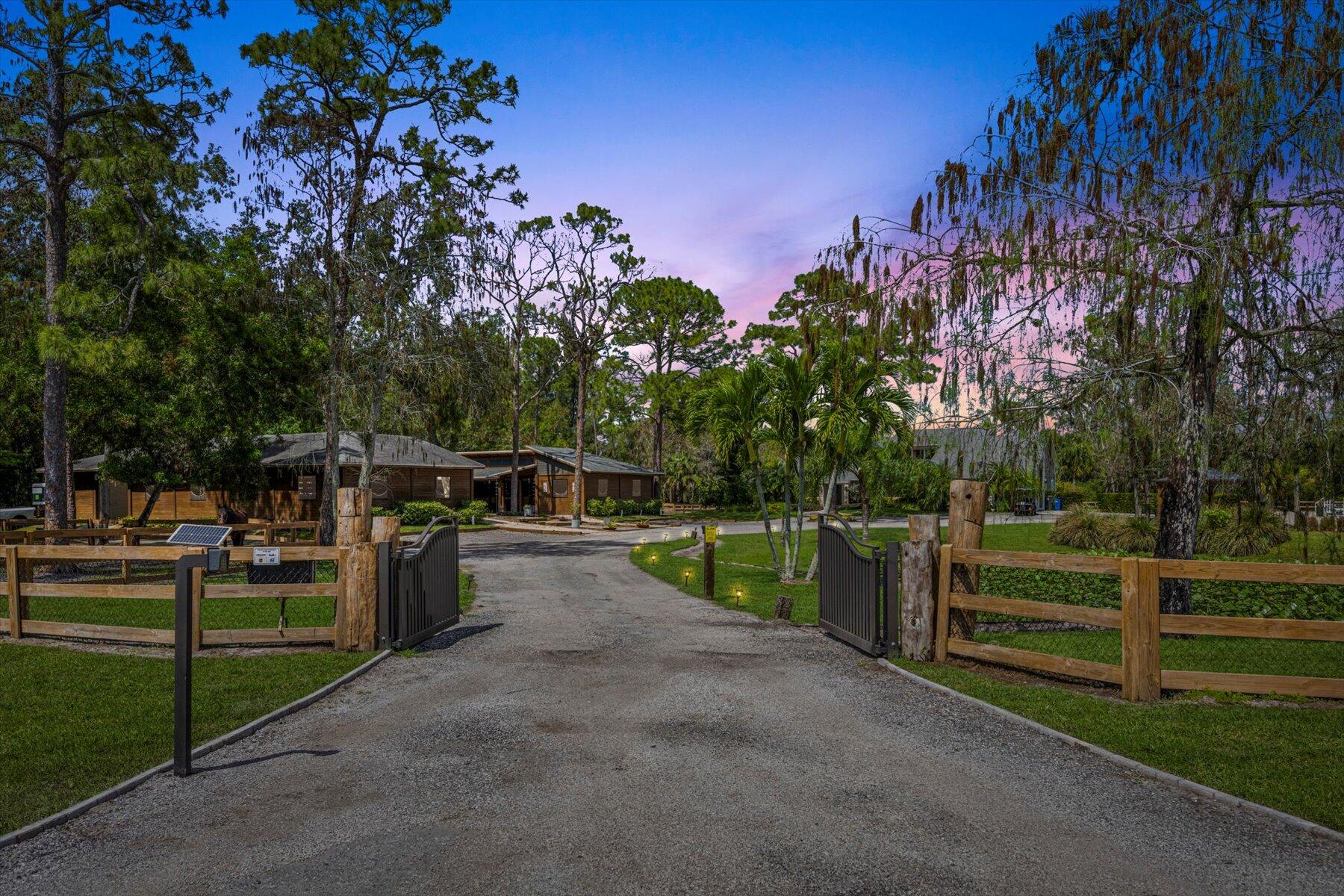 11459 Hawk Hollow