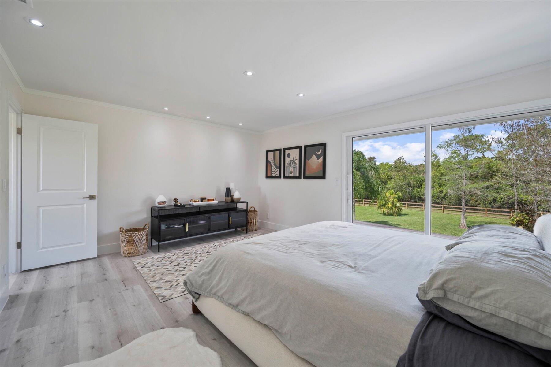 11459 Hawk Hollow