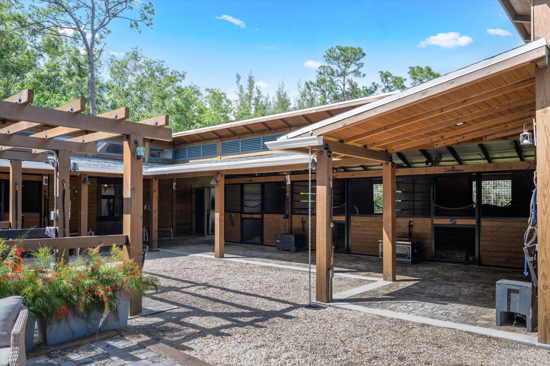 11459 Hawk Hollow