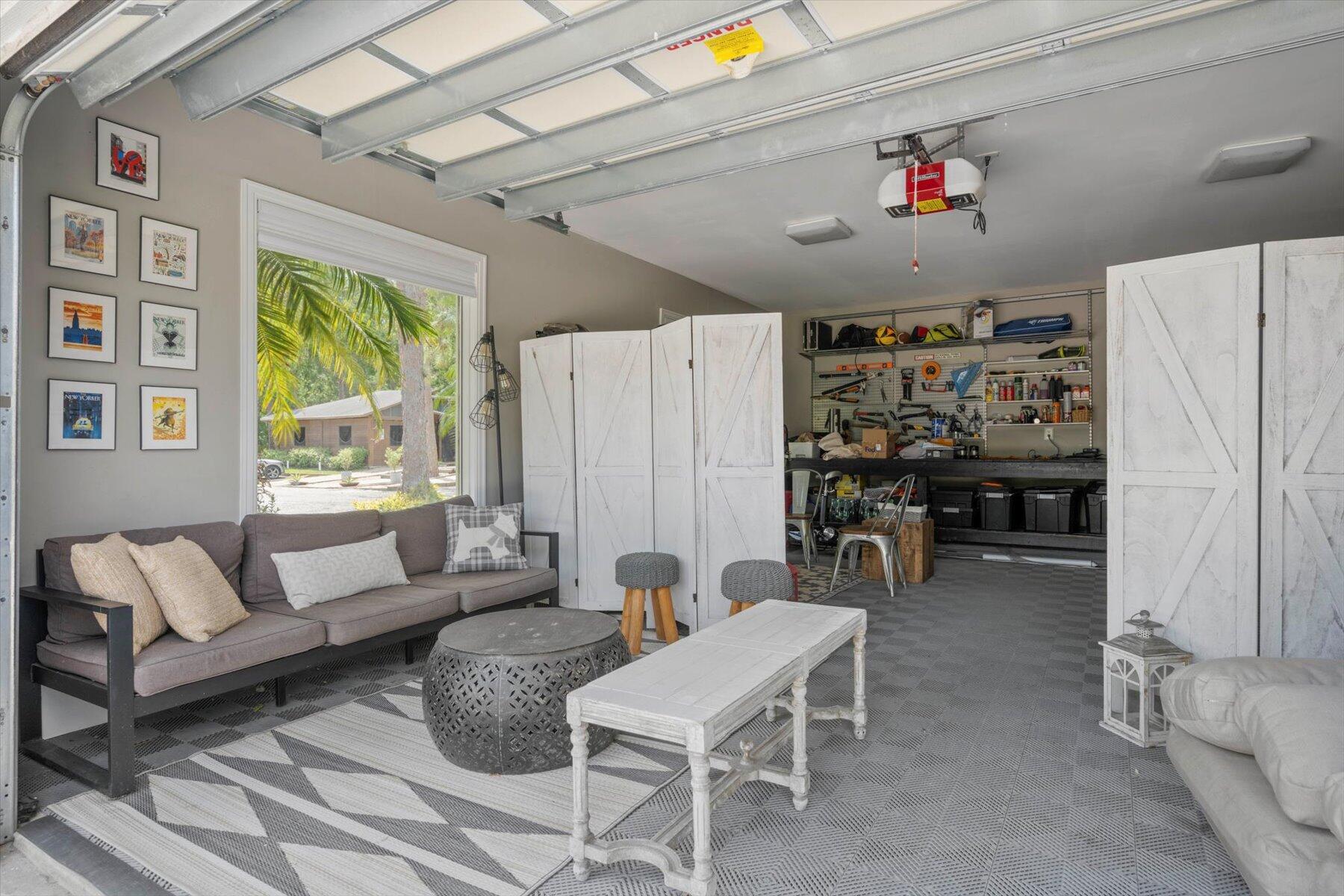 11459 Hawk Hollow