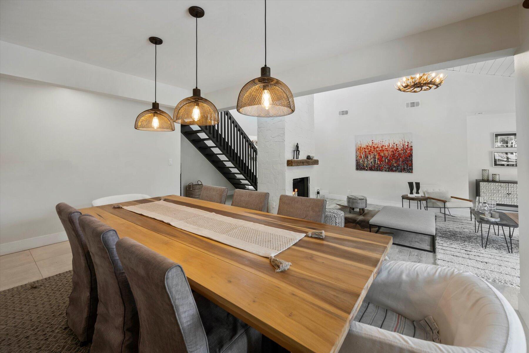 11459 Hawk Hollow