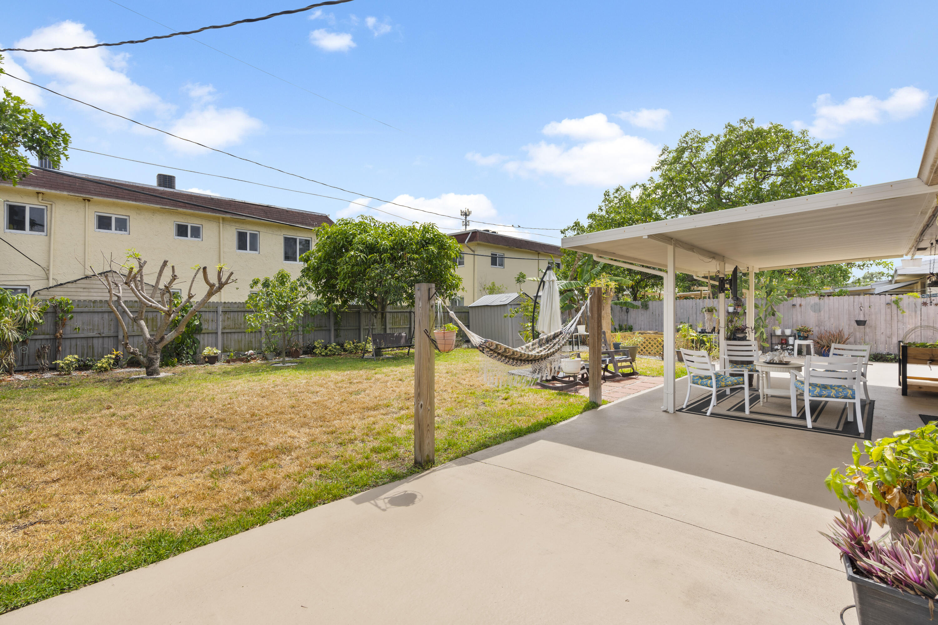 7930 NW 10th Street