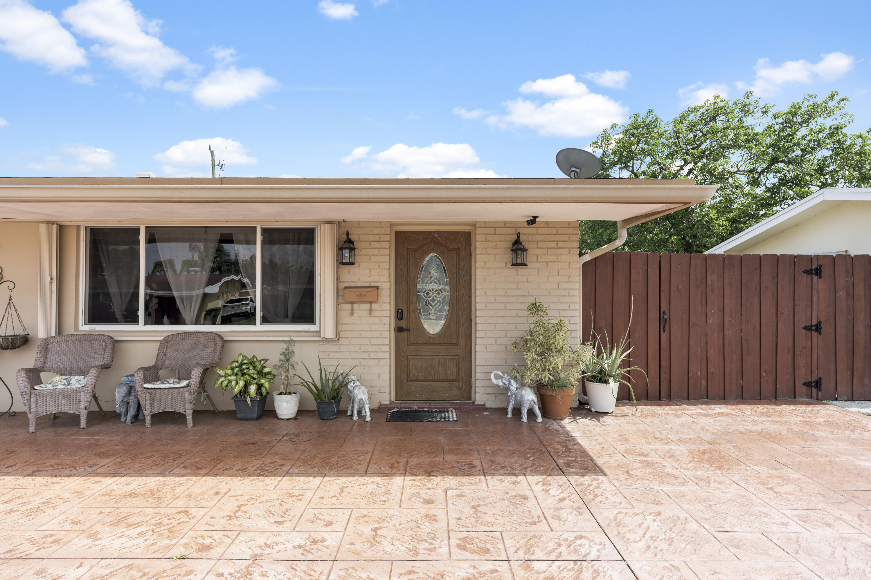 7930 NW 10th Street