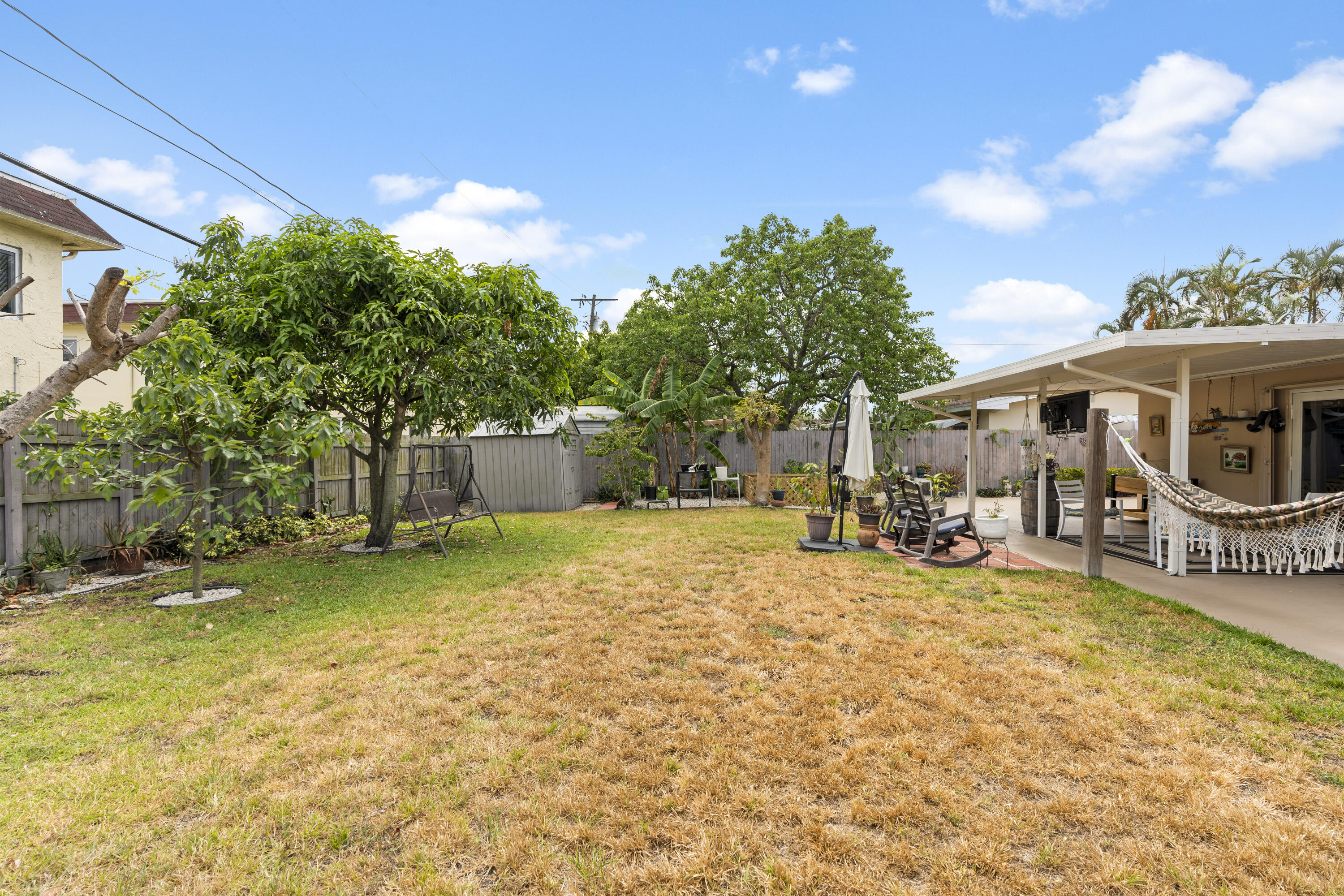 7930 NW 10th Street