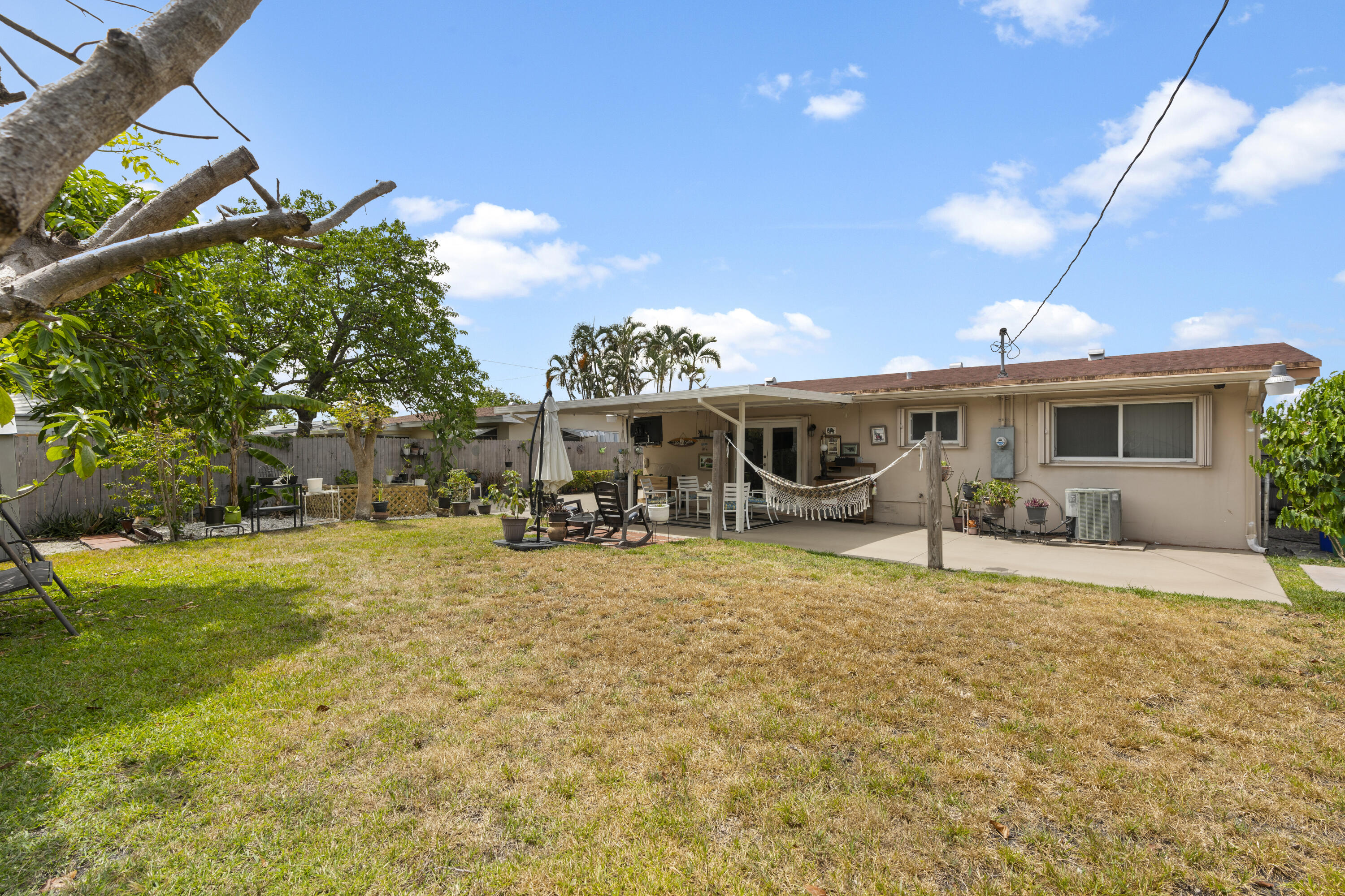 7930 NW 10th Street