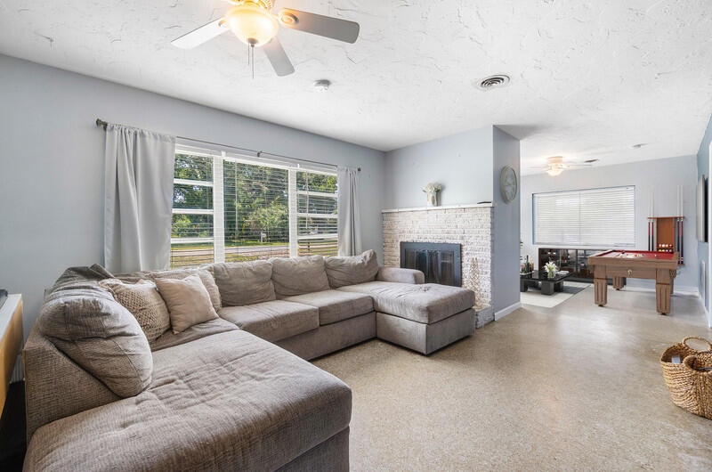 5311 Oleander Avenue