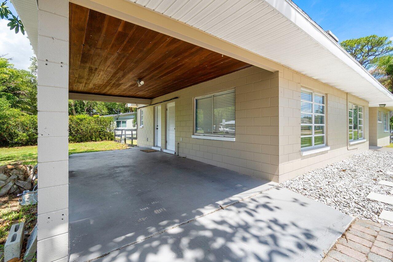 5311 Oleander Avenue