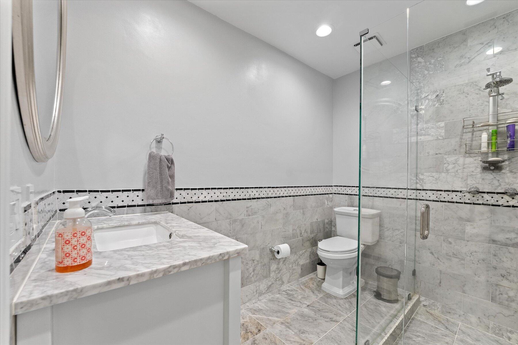 2700 NW 41st Street