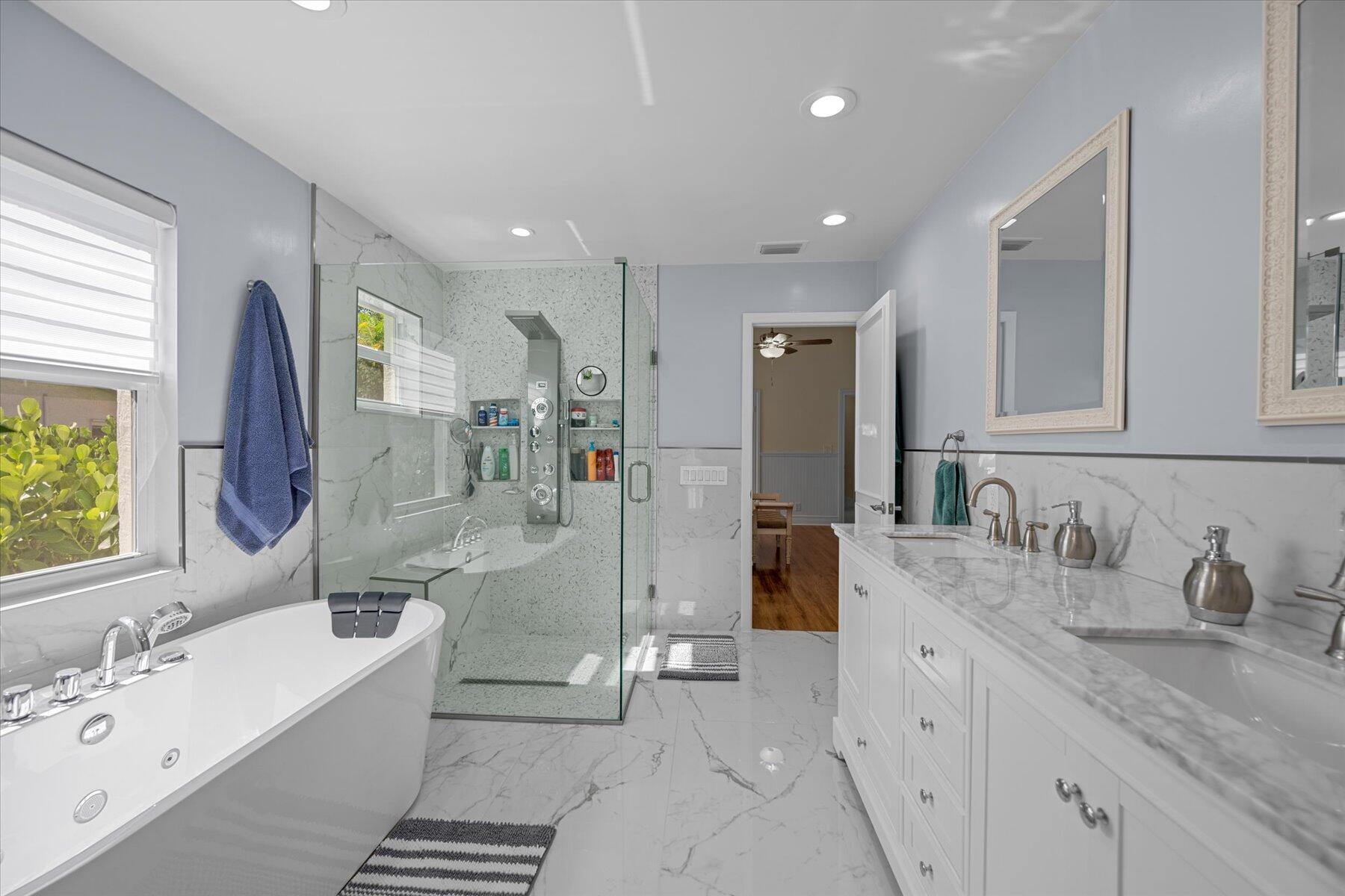 2700 NW 41st Street