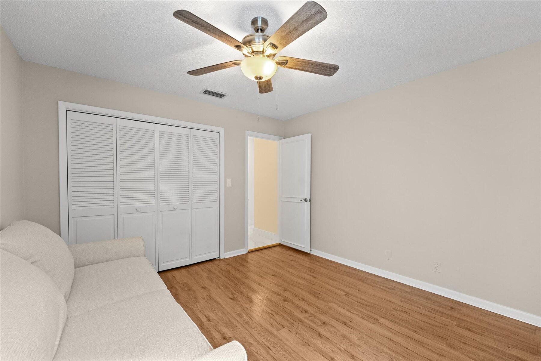 2700 NW 41st Street