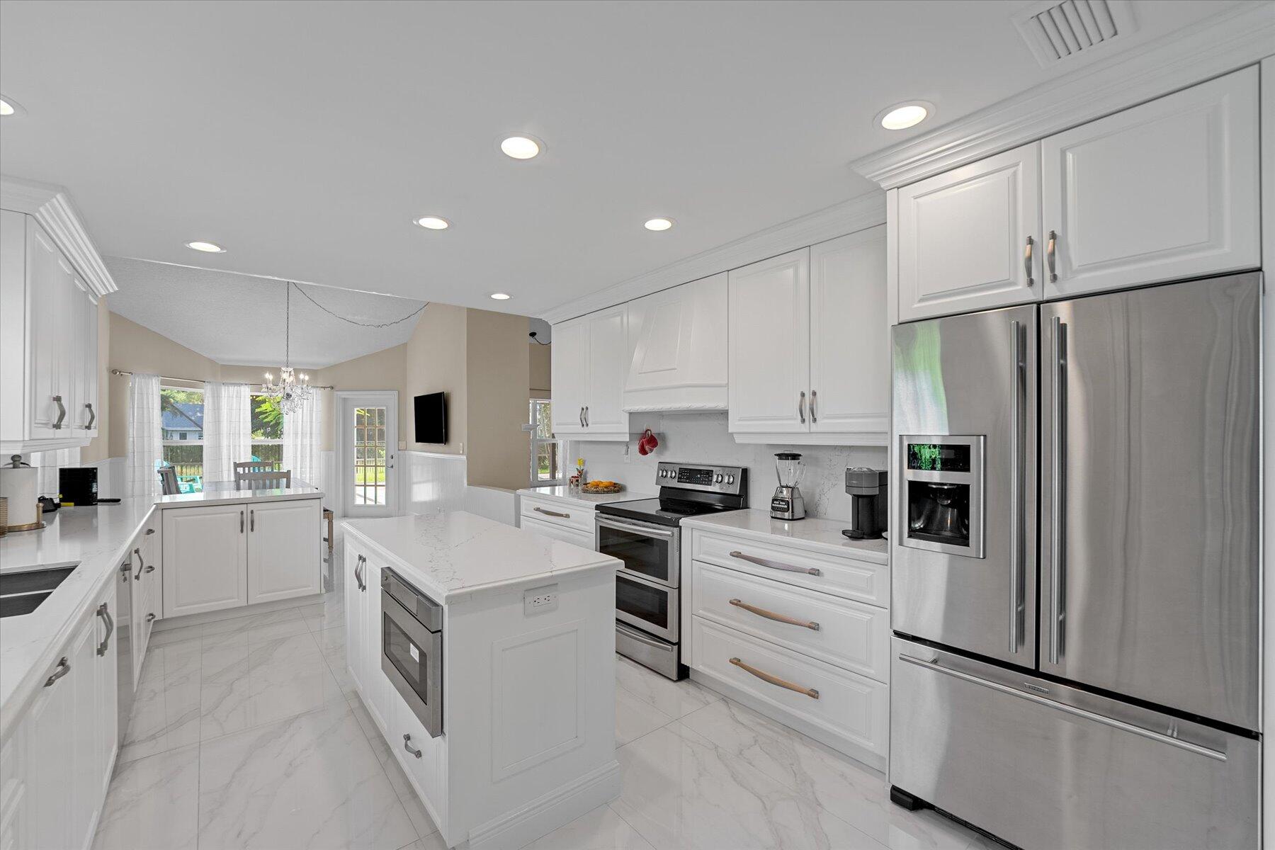 2700 NW 41st Street