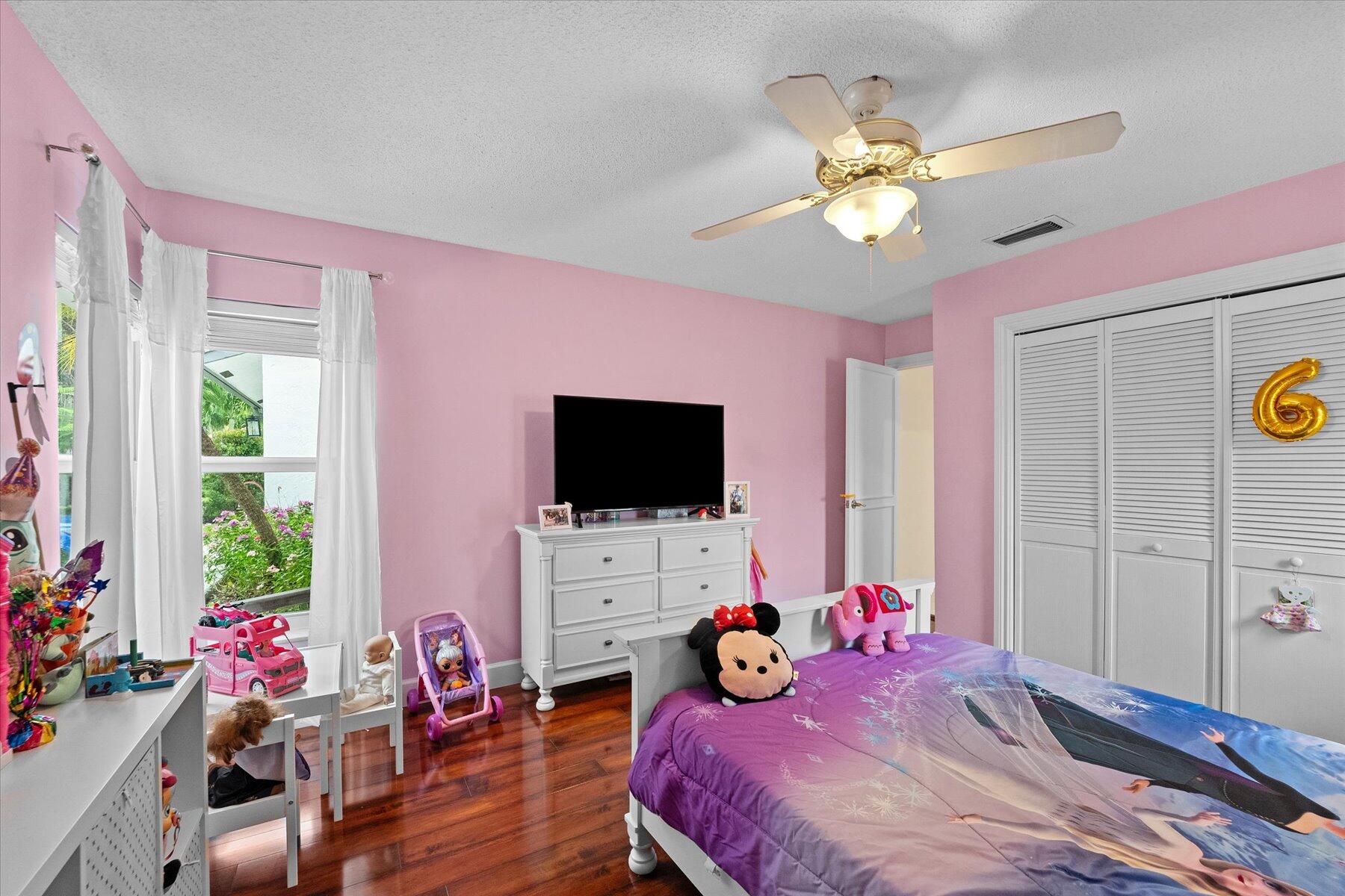 2700 NW 41st Street