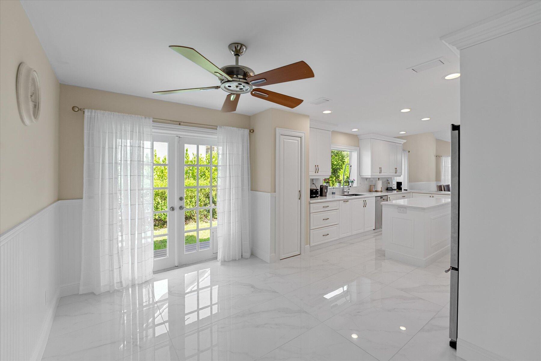 2700 NW 41st Street