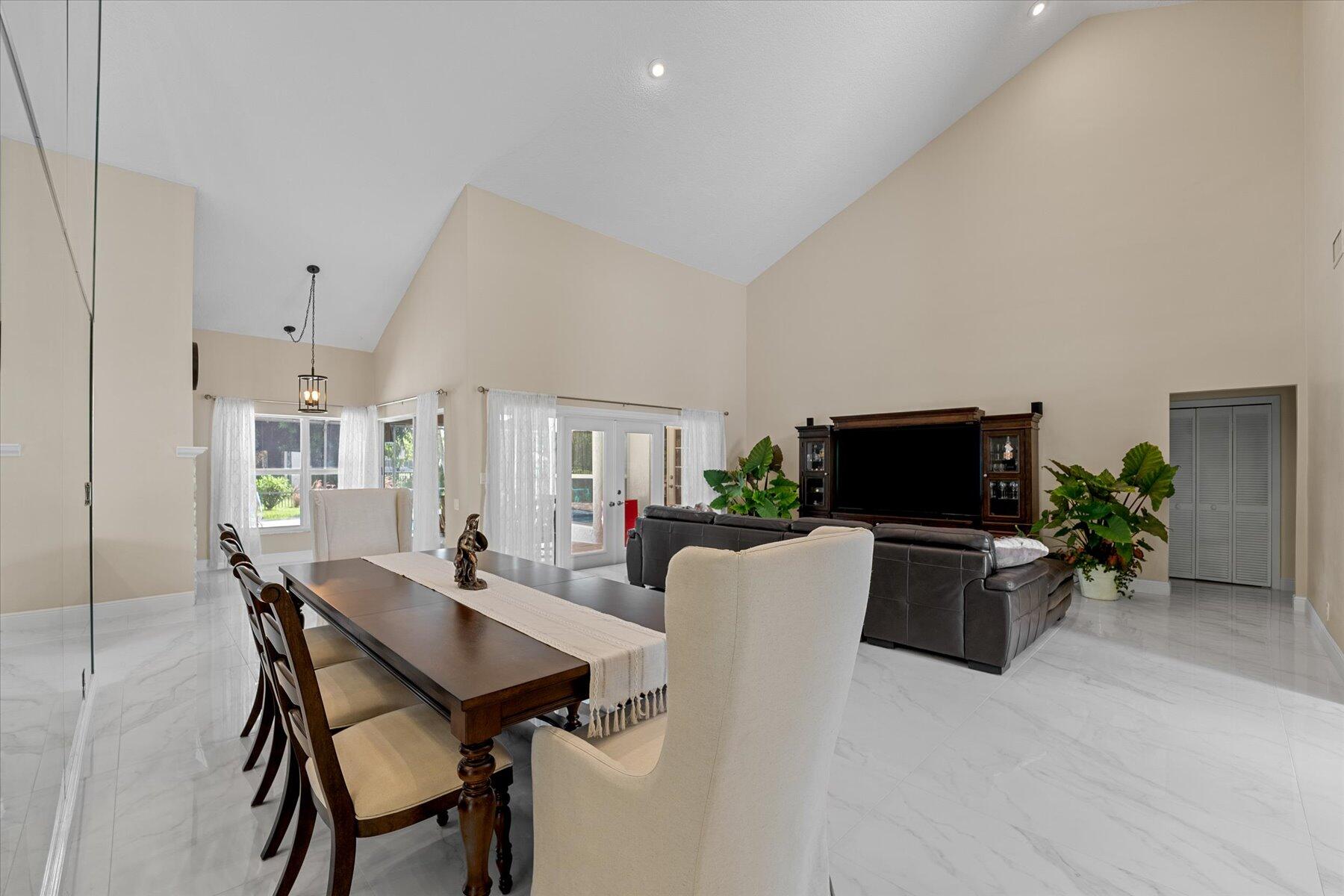2700 NW 41st Street