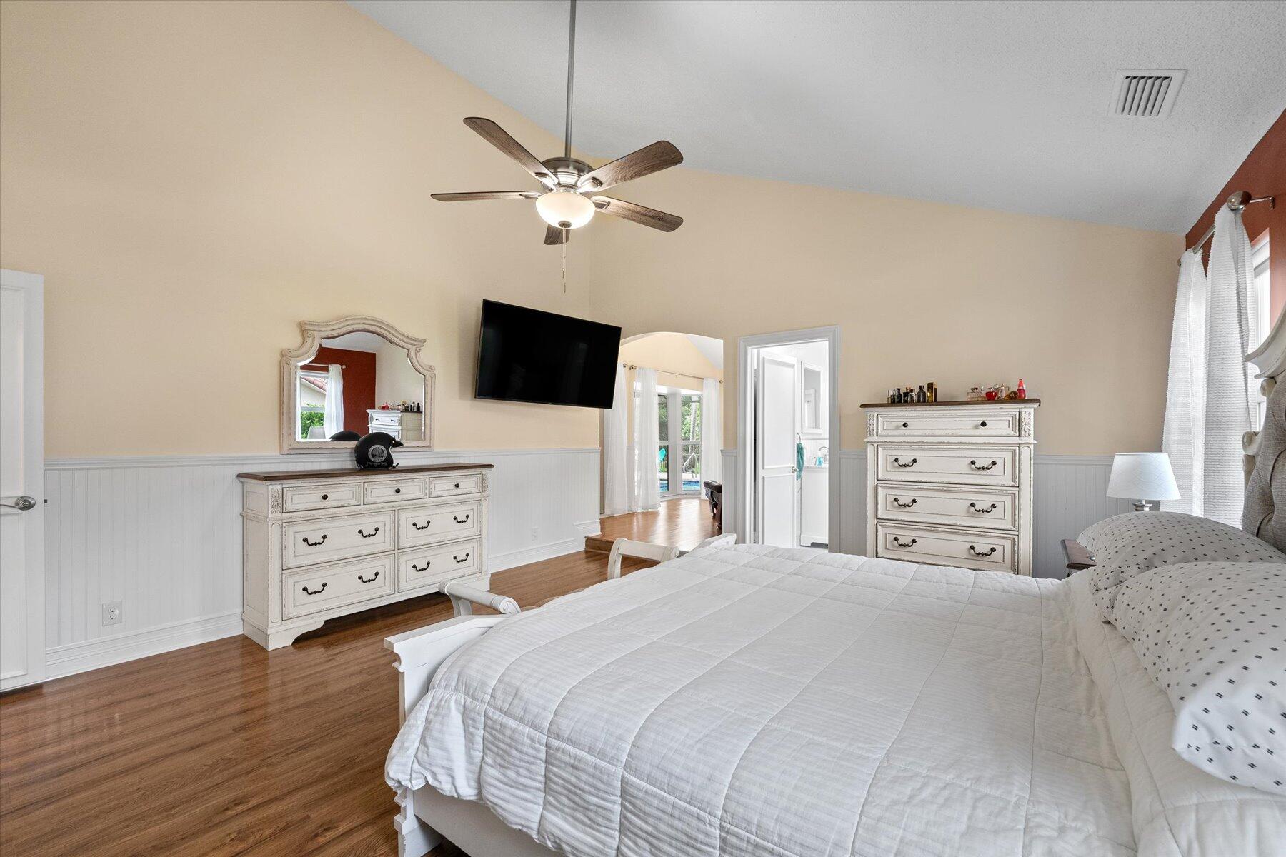 2700 NW 41st Street