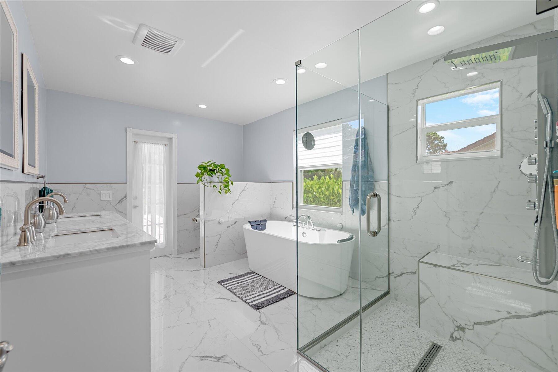 2700 NW 41st Street