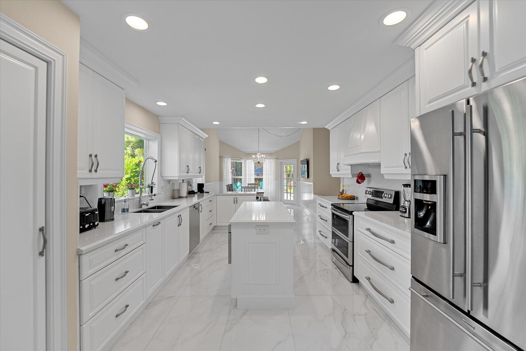 2700 NW 41st Street