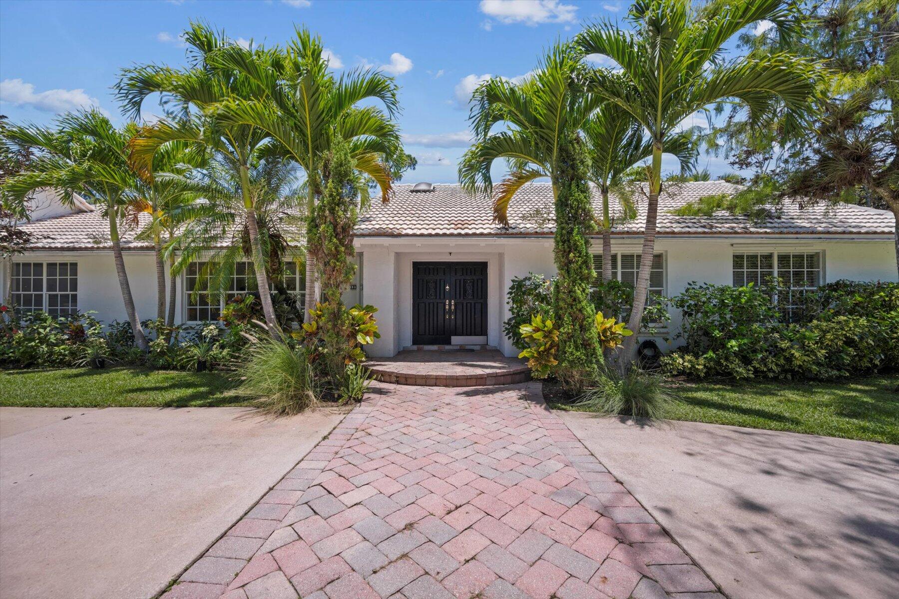 12327 Quercus Lane
