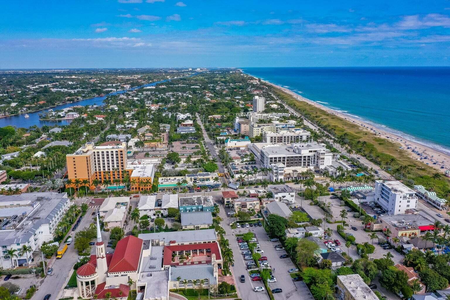 100 Venetian Drive 1