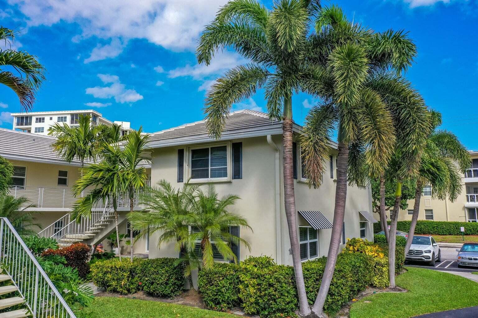 100 Venetian Drive 1